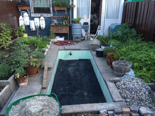 #25 EPDM liner mount no.3 IMG_5196